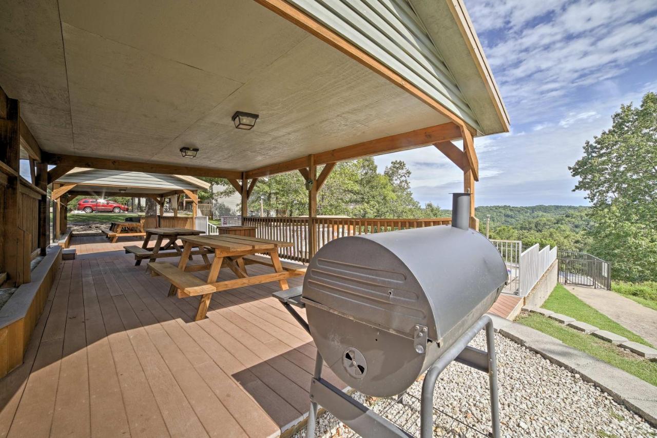 Reed Springs Condo With Furnished Deck And Pool Access Reeds Spring المظهر الخارجي الصورة